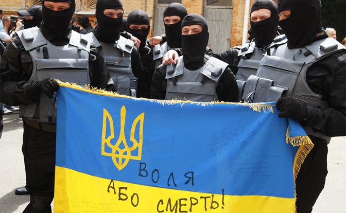 Порошенко предаст анафеме всех, кто посягнет на власть