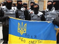 Порошенко предаст анафеме всех, кто посягнет на власть