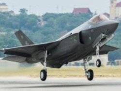 Пентагон: Половина F-35 не готова к бою из-за тысяч дефектов