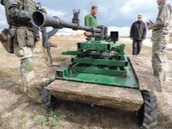 ВСУ испытывают боевого робота "Охотник"