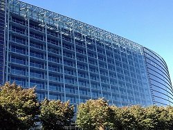 Европарламент призвал ЕС продлить санкции против России