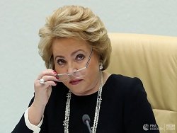 Матвиенко оценила мемы про законы о фейках и оскорблении государства