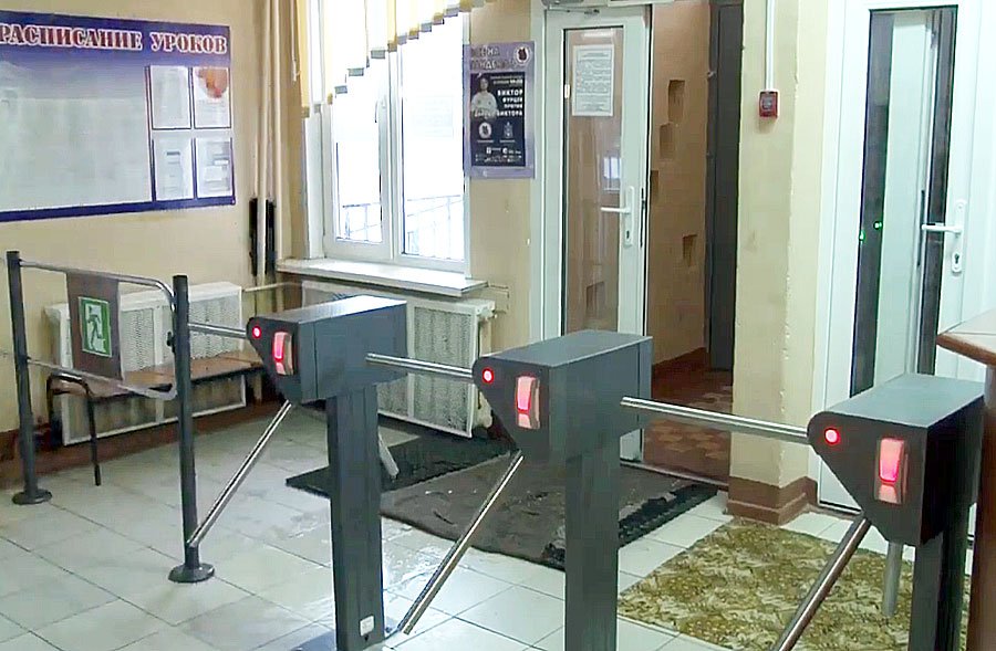 В школах России введут новую систему мер безопасности
