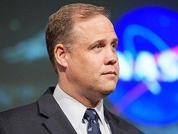 Глава NASA призвал землян готовиться к столкновениям с астероидами