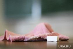 В Екатеринбурге учительница заставила первоклассников писать неприличное слово