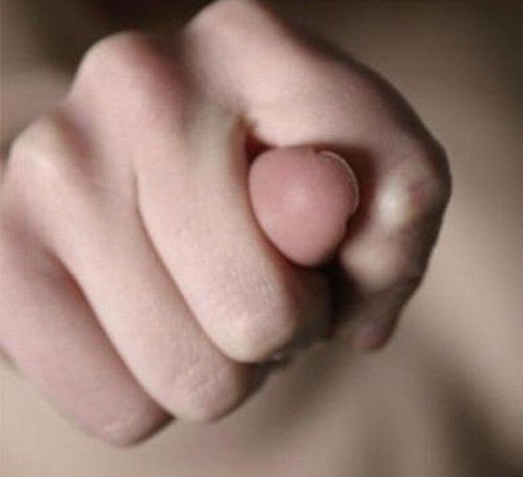 Первое нажатие - увеличение, второе - уменьшение