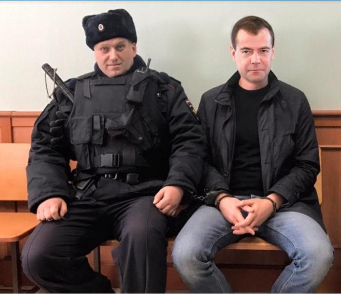 Image Hosted by PiXS.ru