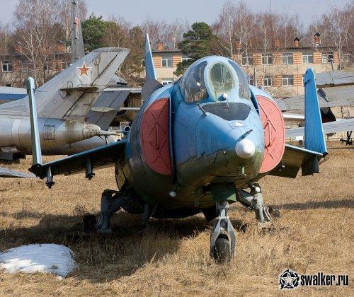 Картинки по запросу музей в монино сломанные самолеты фото