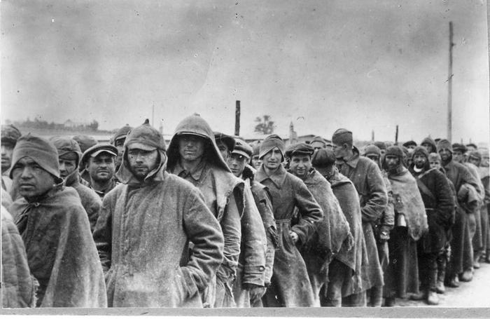 Картинки по запросу российские солдаты в польском плену 1920 год фото