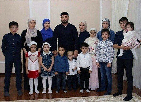 Министр сельского хозяйства Чечни Муса Дадаев - четырнадцать детей