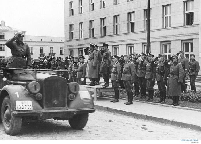 Image Hosted by PiXS.ru