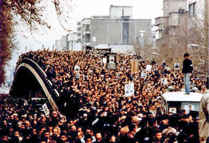 Картинки по запросу иран 1979 год протесты фото