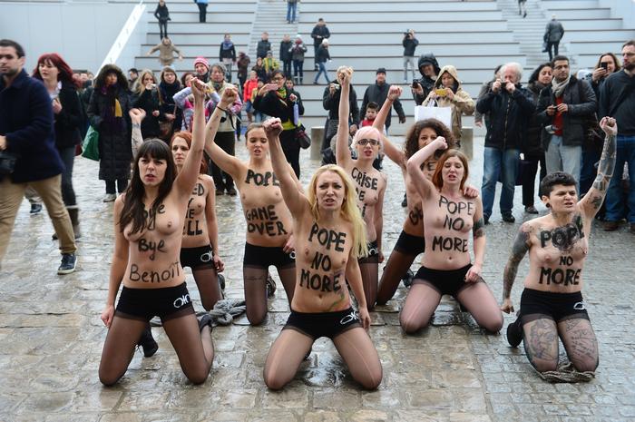 Image Hosted by PiXS.ru