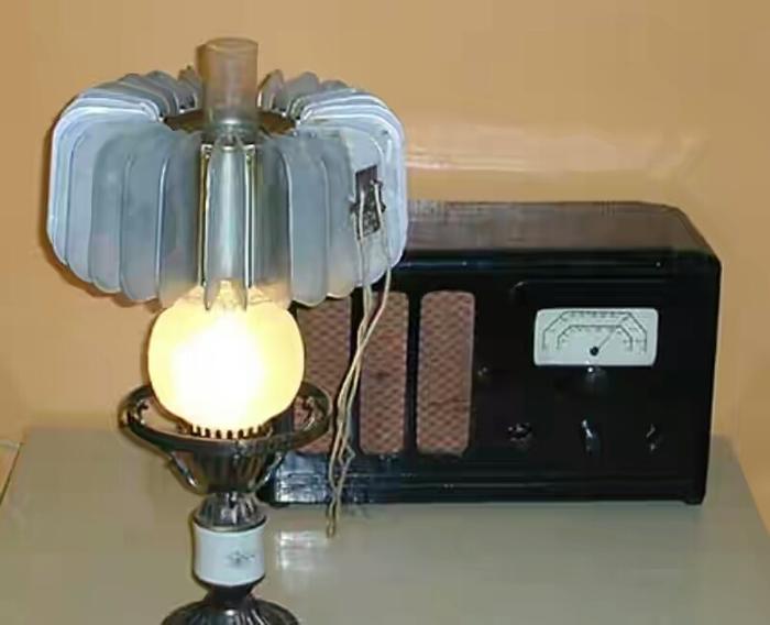Картинки по запросу лампа генератор ссср