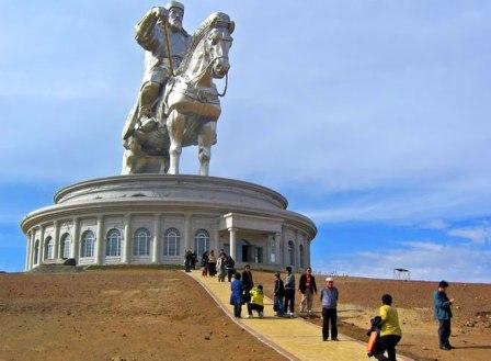 Картинки по запросу памятник батыю улан батор фото