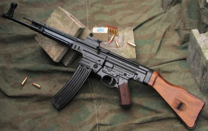 STG44