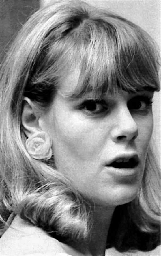 Картинки по запросу камилла молодая