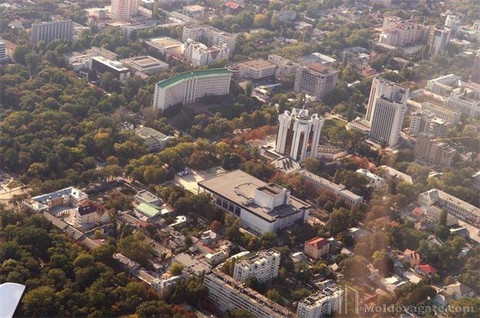 Картинки по запросу парк штефан чел маре