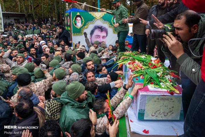 В Тегеране похоронили офицеров, погибших в Дамаске 