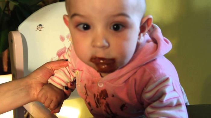 Картинки по запросу кушает шоколад фото