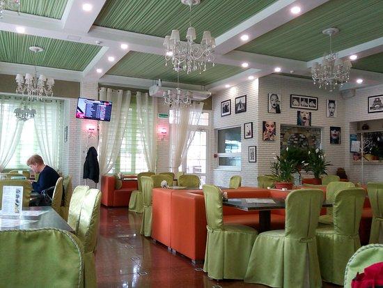 Картинки по запросу кафе подснежник алушта отзывы