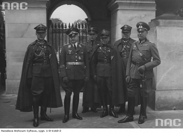 7fe50a718758b65cc15d67b16b7