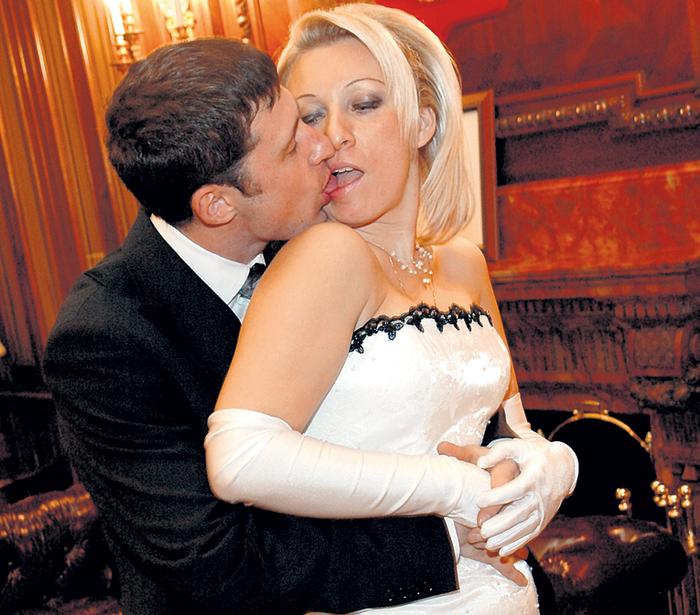 Фото марии захаровой со свадьбы