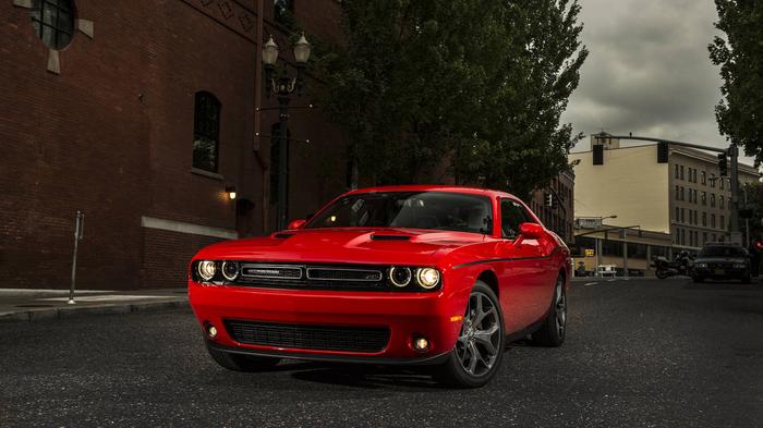 Полноприводный dodge challenger