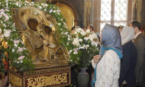 Тихвинская икона Божией Матери: Северная Царица