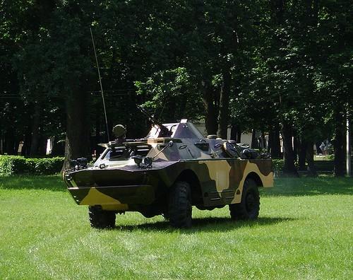 «Цельностянутая» милитаризация по-порошенковски