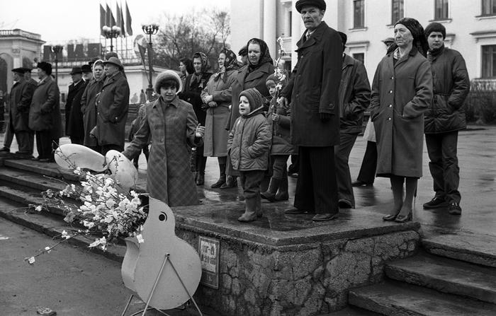 Почему люди в ссср были добрее чем сейчас