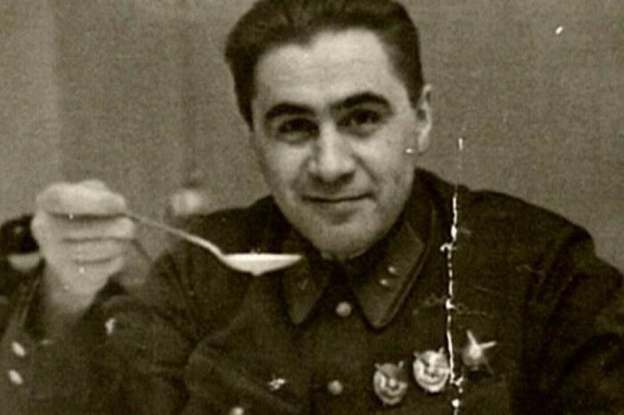 Кто такой бендер история. Смотреть фото Кто такой бендер история. Смотреть картинку Кто такой бендер история. Картинка про Кто такой бендер история. Фото Кто такой бендер история