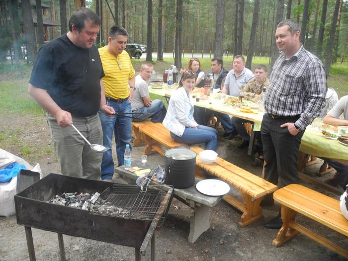 Уха должна быть с угольком. Мои одноклассники.