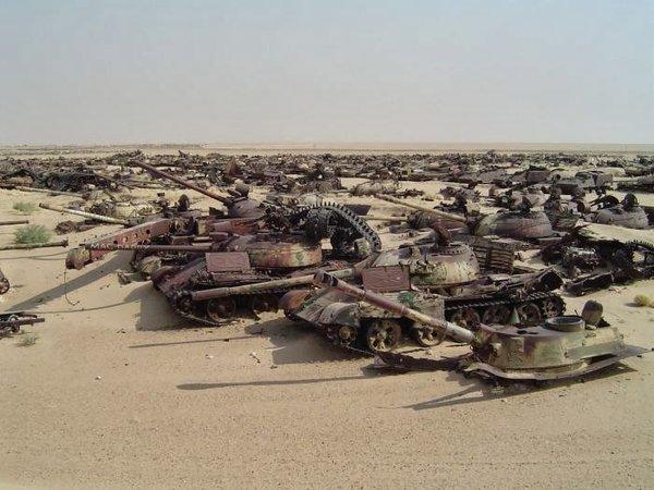 Огромное количество Т-55 и башня с бронелистом от САУ 2С1 