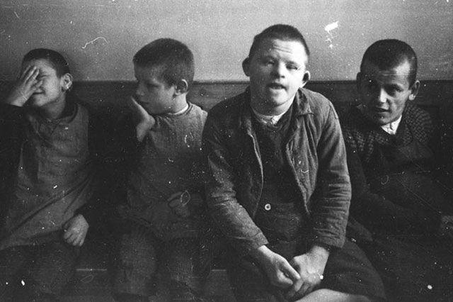 код доступа гитлер пациент 1 третьего рейха. 6306652 3493197. код доступа гитлер пациент 1 третьего рейха фото. код доступа гитлер пациент 1 третьего рейха-6306652 3493197. картинка код доступа гитлер пациент 1 третьего рейха. картинка 6306652 3493197. Еженедельная познавательно-развлекательная программа об армии. Ведущий Алексей Рафаенко отправится в такие места, куда еще не ступала нога гражданского человека. Зрители узнают все о жизни российской армии и испытают новейшее вооружение и военную технику.
