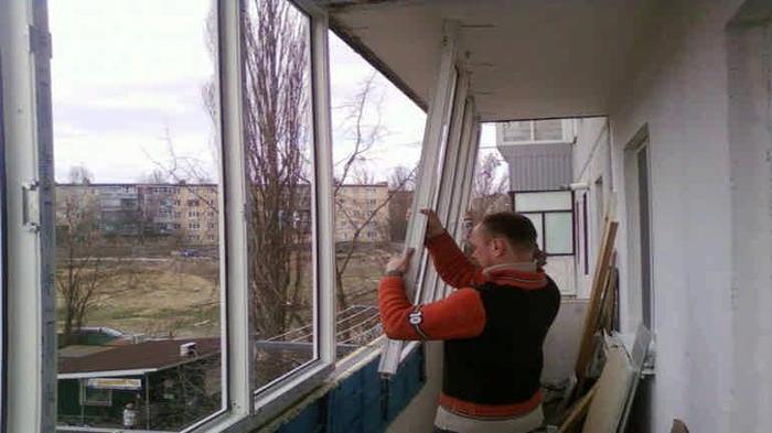 как помыть окна снаружи