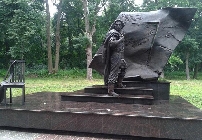 Памятник Игорю Талькову