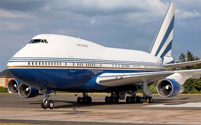 Самолет Боинг Boeing Jumbo Jet