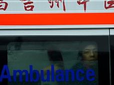 Туристический автобус попал в аварию в Китае, пострадало 17 человек