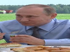 Путин оказался поклонником йогуртов с бактериями