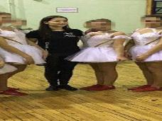 В Петербурге детский педагог по танцам снялась в порно