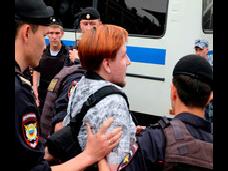 Подросток, задержанный на марше в поддержку Голунова, рассказал об избиении омоновцем