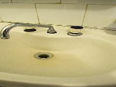 Власти Симферополя заявили о дефиците питьевой воды, в городе ограничивают ее подачу