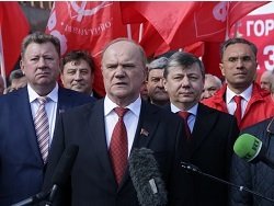 Зюганов призвал к скорейшему признанию ДНР и ЛНР