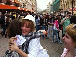 Российские малые города пустеют - молодежь массово стекается в две столицы