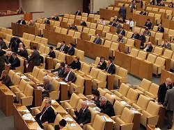 "Позор": депутаты Госдумы разругались, голосуя за 5000 рублей выплаты пенсионерам