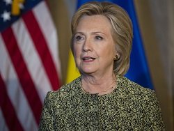 Экс-помощница Клинтон: Она не будет снова претендовать на выборные должности