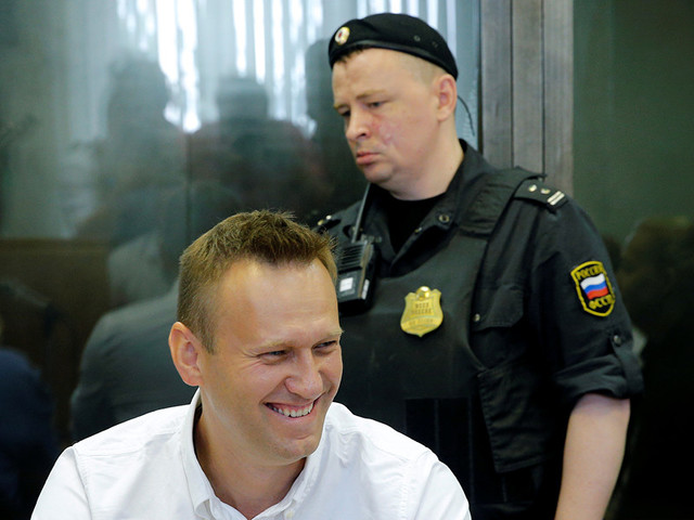 ЕСПЧ присудил Навальному более 63 тысяч евро за задержания во время протестных акций