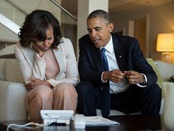 Мемуары Барака и Мишель Обамы оценили в рекордные 60 млн долларов
