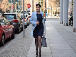Савченко в платье и на каблуках заявила, что устала от политики